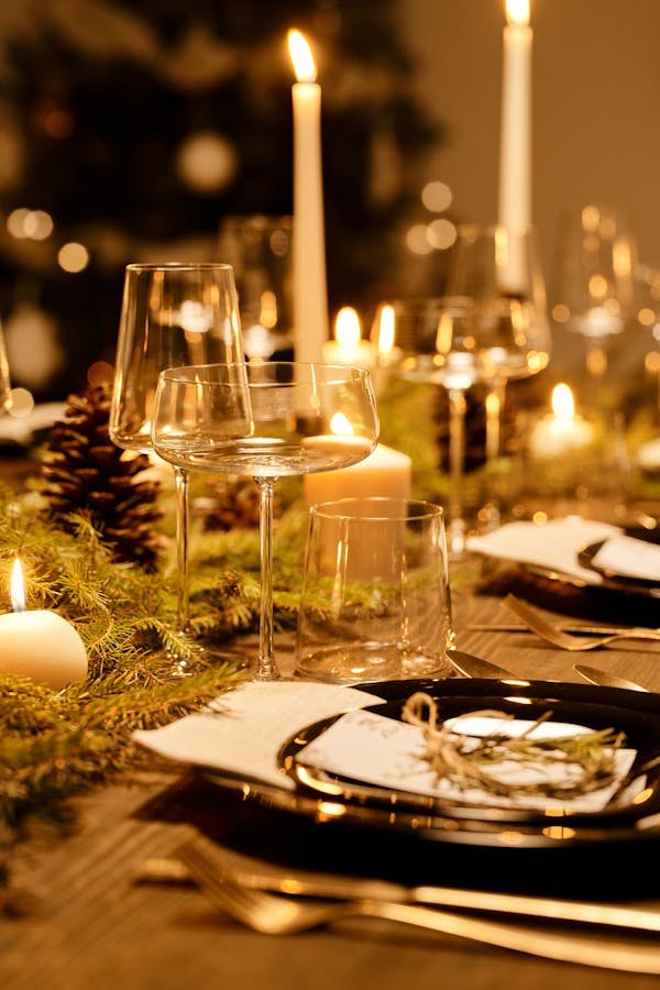 Les clés d'une décoration de table de Noël réussie